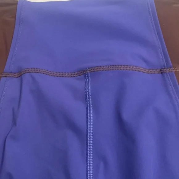 LULULEMON HIKE TO SWIM SHORT 6”.SIZE 4